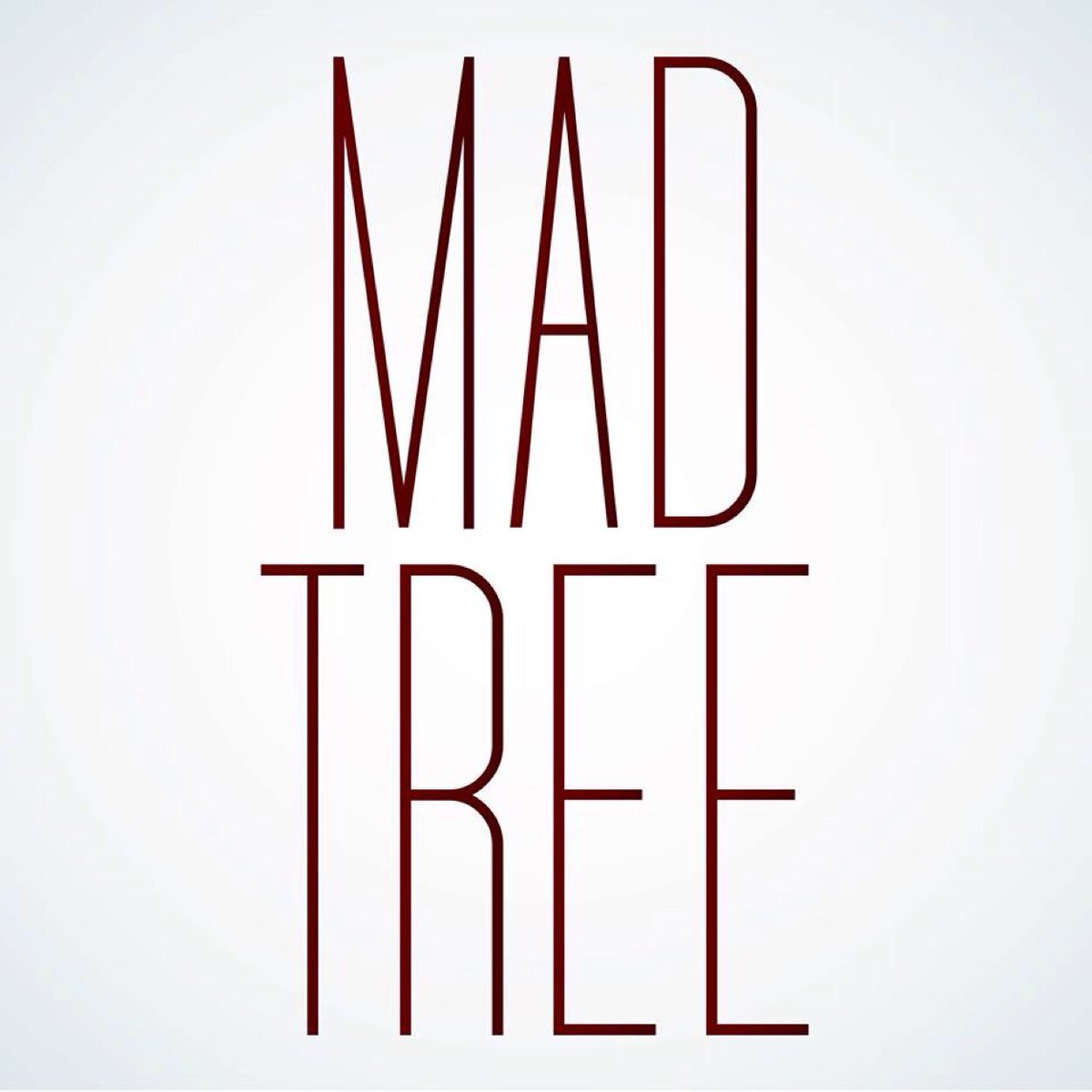 Radioacktiva_'s tweet photo. Lanzamiento en el Planeta Rock: @samuelescobarde presenta a @elmadtree con su canción 'Alquimia'. 🤘🎸 #NuestroRock https://t.co/a2Fw7mdmY3
