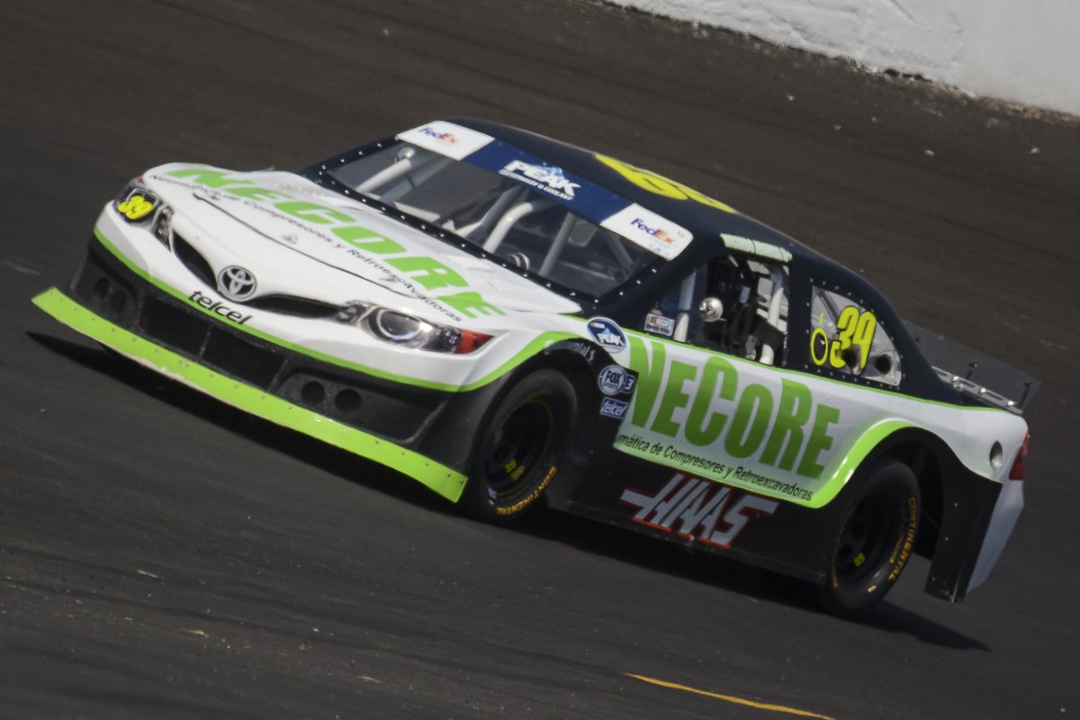 Kaiser_Lozano's tweet photo. Doble Top-10 para Ricardo Abarca Jr en #Guadalajara 7mo @MIKELSTrucks y 8vo en #V8Challenge @NASCARPEAKMX 🏁 https://t.co/K8luJ7NPsR