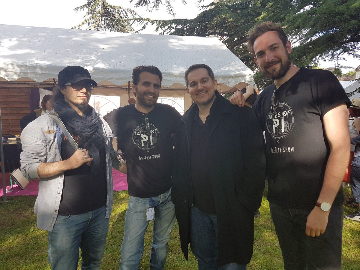 Dieu_Pi's tweet photo. Heureux de vous avoir croisé @GeekFaeries la team #Aventures. Maintenant y'a plus qu'à trouver un moment pour jouer ensemble ! https://t.co/UZWPwSSf6o