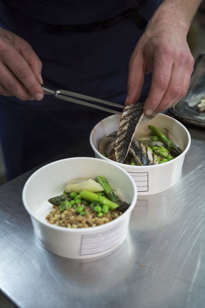 L'art de snacker la chaire délicate d'un beau poisson, un savoir-faire #ChaudChaudChaud chaudchaudchaud.com