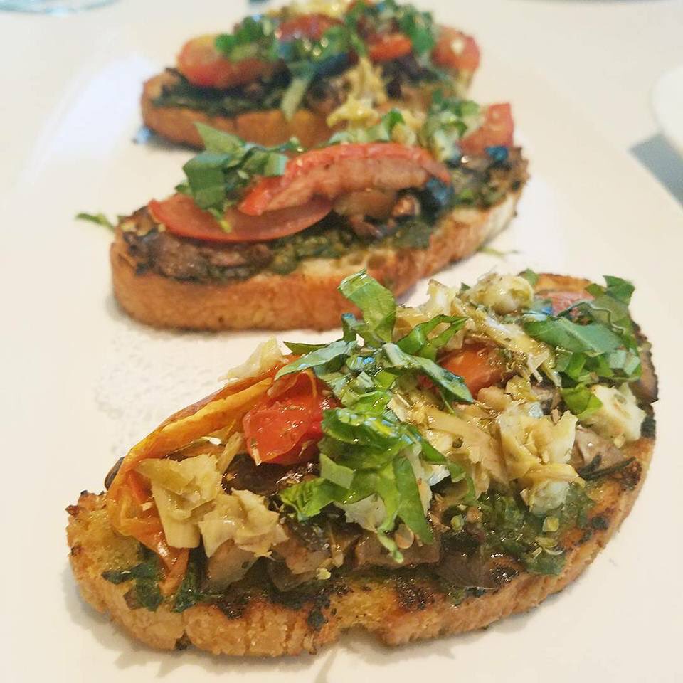 Las Vegas was so good to us!
Had a beautiful dinner this past Saturday evening at <a href="/PanevinoLV/">Panevino Italian</a> the gen. Manager Vincenzo was so accommodating