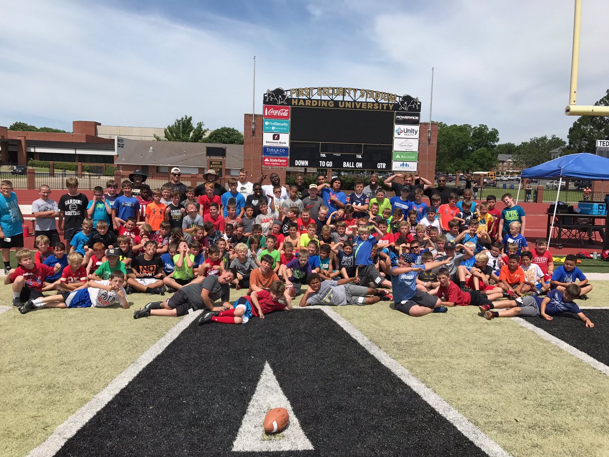 Harding_FB's tweet photo. Been a great three days of Bison Youth Football Camp!! Tons of great kids at camp this year!! #FutureBisons #HonorGod #HUBisons https://t.co/3SnP9SfNGH
