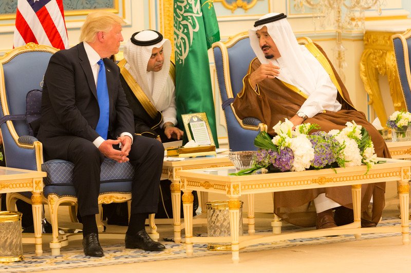 intifada's tweet photo. Israel backs Saudi Arabia in confrontation with Qatar | @AliAbunimah  https://t.co/x5mBBnVNIF https://t.co/J5XYIXmFe6