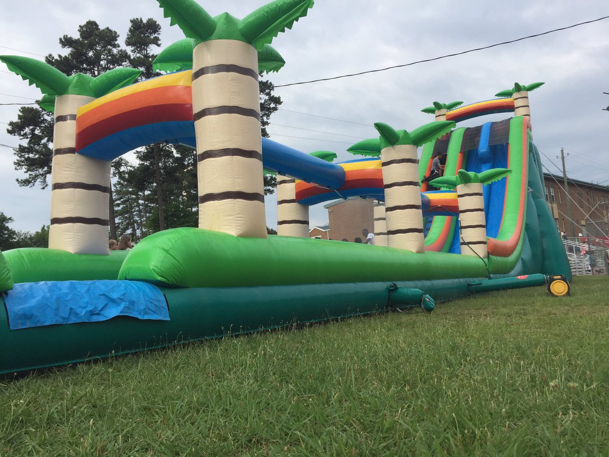 GMHMiddle's tweet photo. #HMSCelebrationOfLearning Word of the day is #WATERSLIDE #TheWildcatWay https://t.co/OXHDZe3lGB