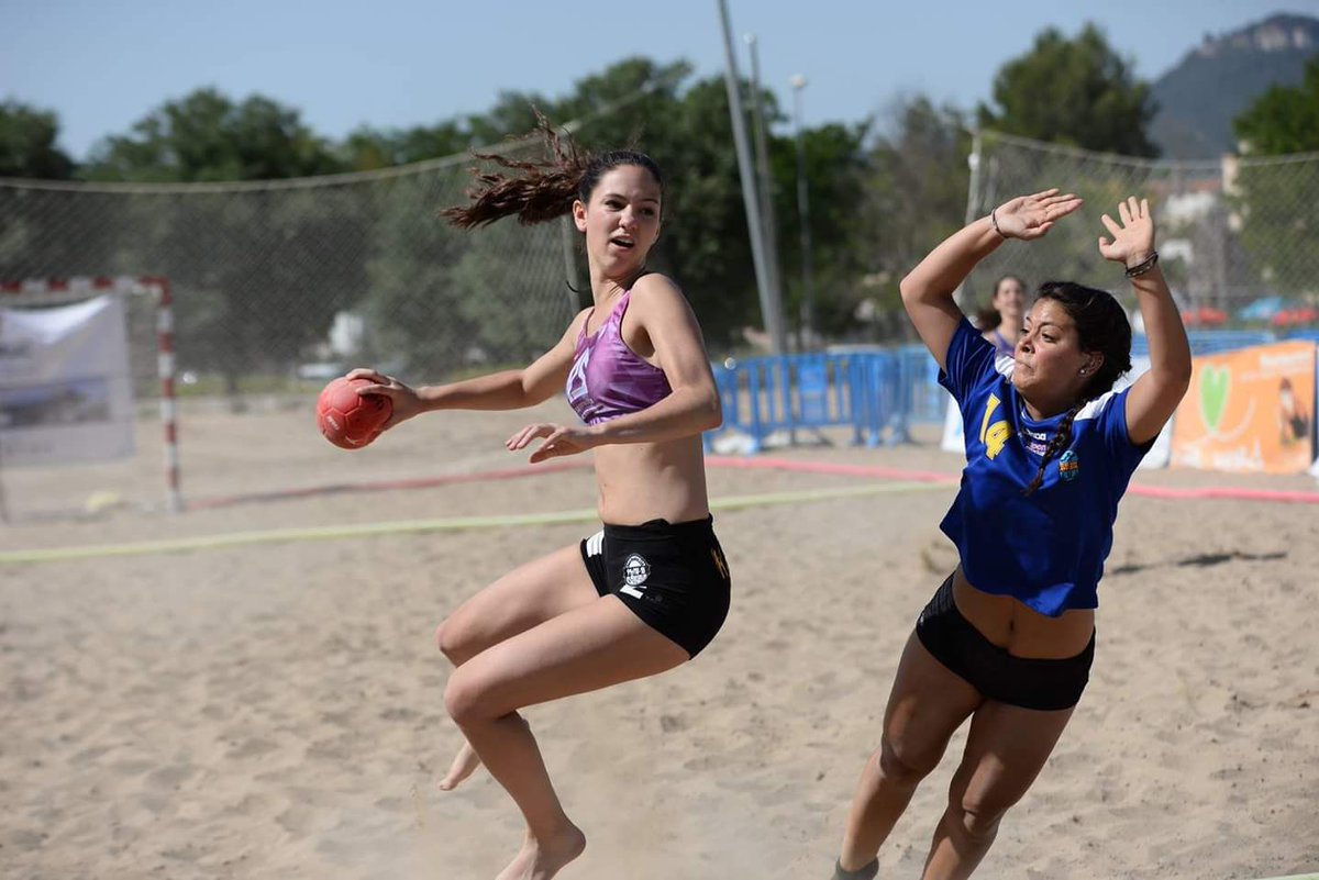 📣📣Hoy toca <a href="/claudia_ortega2/">Clàudia Ortega</a> ,nuestra especialista ofensiva, la mente pensante del equipo y al mismo tiempo mente fria y un 10 como persona📣📣