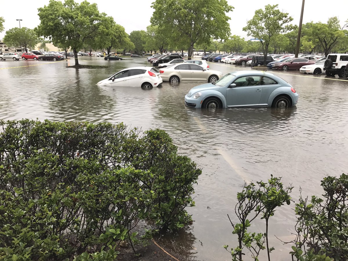 Flooding closes Sawgrass Mills Mall for third day in a row - WSVN 7News, Miami News, Weather, Sports