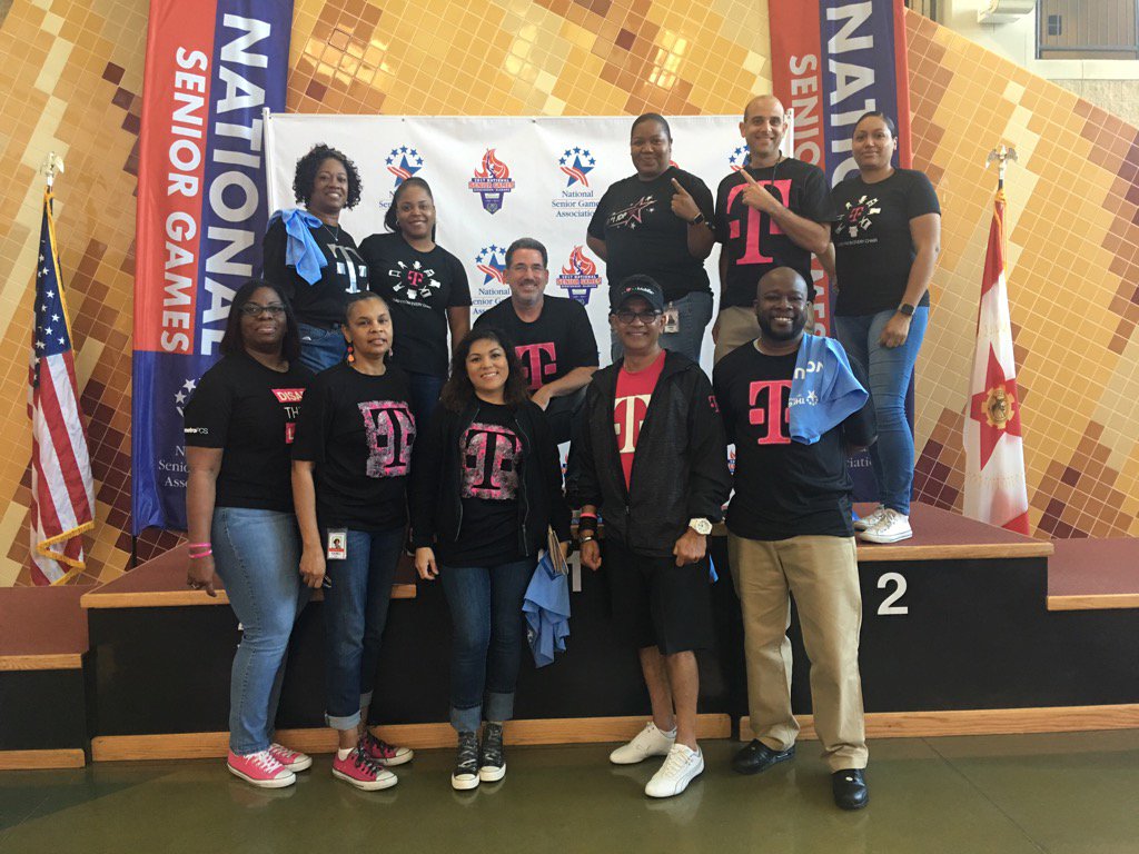tmoorehutch4's tweet photo. @m_wan4life meet our amazing Bham Leader team. #In the Community #ofbham. @ErikJohnsonBHAM @EMowjee @cc_joseph https://t.co/yzaiBXHQTi