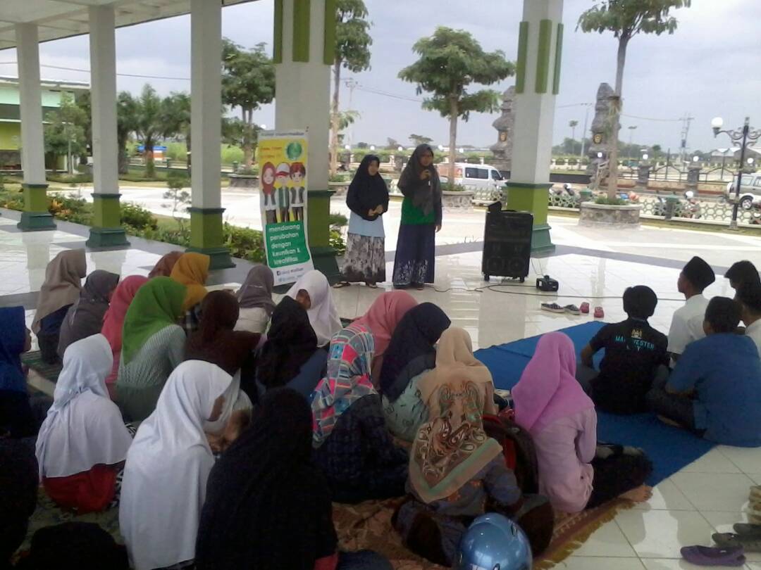 Cakepers madiun guys...persiapan ta'jil on the road