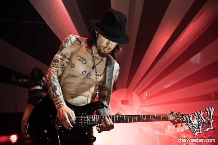 Happy Birthday to Dave Navarro of Jane\s Addiction!
(Photo: Joe Russo) 