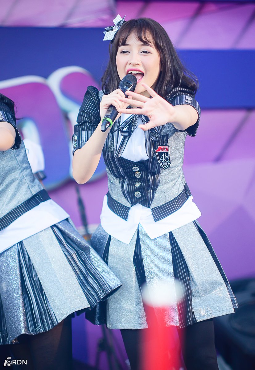 2017/06/04 
Devi Kinal Putri - @kinalJKT48 at #JKT48ATINBOX @ JungleLand Adventure Park, Sentul