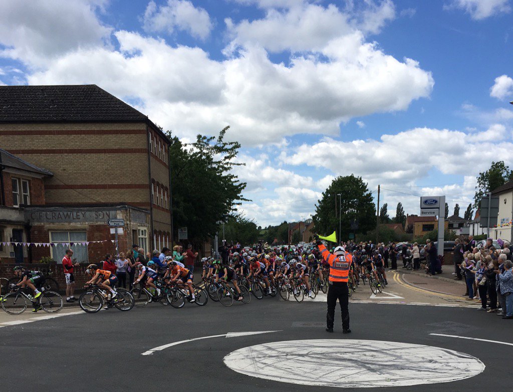 Great to see The Women's Tour 🚴🏼‍♀️come through Thrapston <a href="/thewomenstour/">The Women's Tour</a>