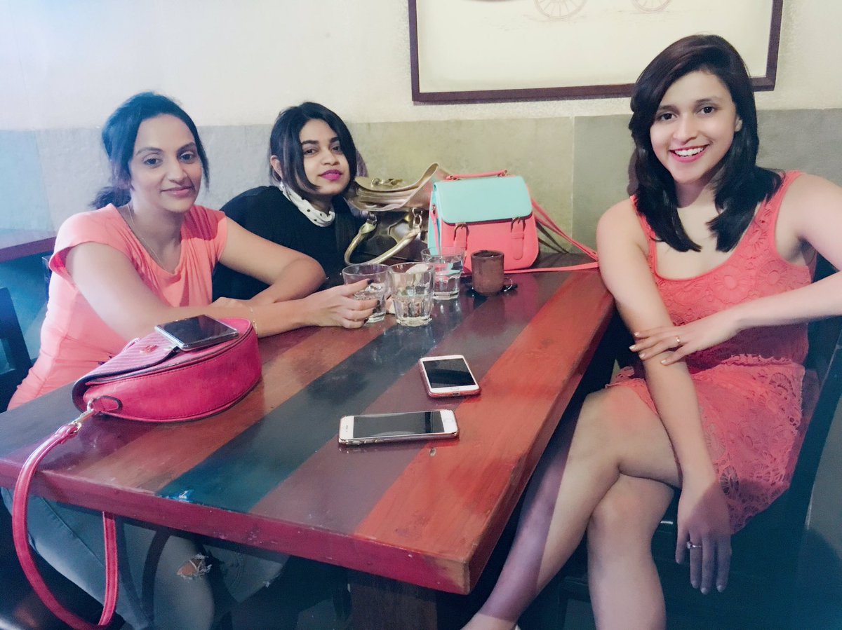 memannara's tweet photo. Chill time with Pr team at #mumbai  #shimmerentertainment https://t.co/GuBB88Z25G