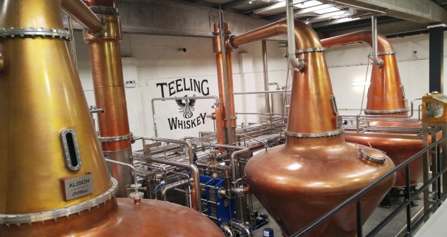PasteMagazine's tweet photo. Everything you need to know about the different #scotch regions in #scotland. #whiskey #whisky https://t.co/Y8pdJmqKZB https://t.co/uHLLRdSEHc