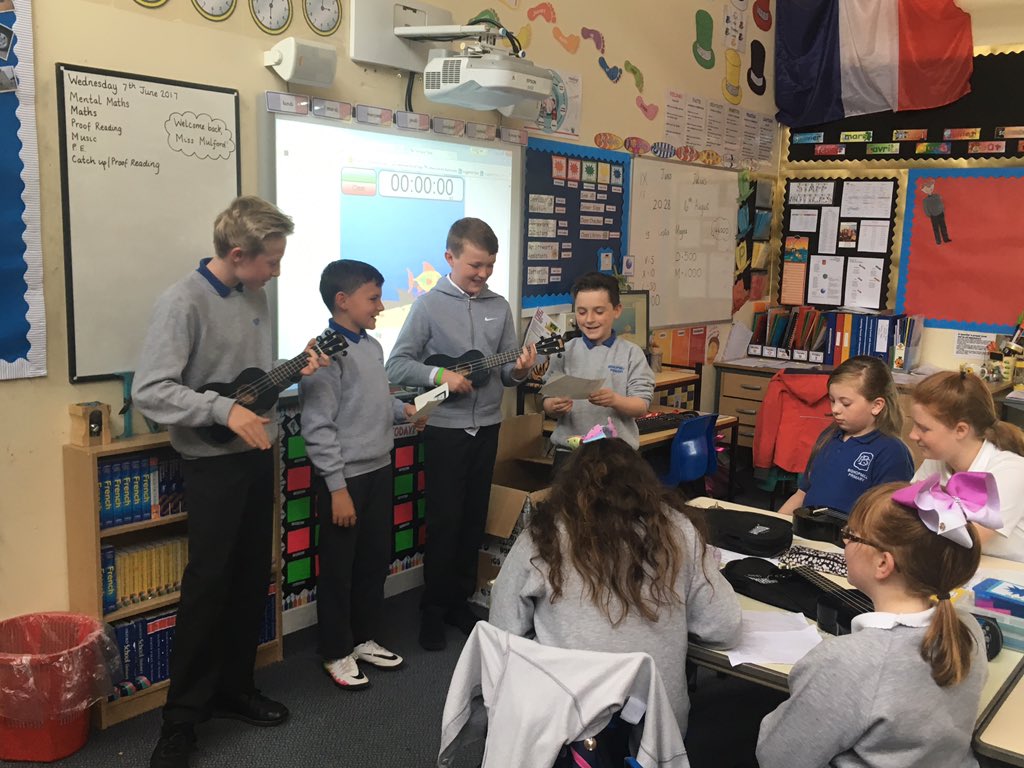 elginacmusic's tweet photo. Some fantastic 'Four Chord Song' performances from @bishopmill_p7 today! #p7transition #gettingacademyready #fourchordsong https://t.co/ySSykdkhMX