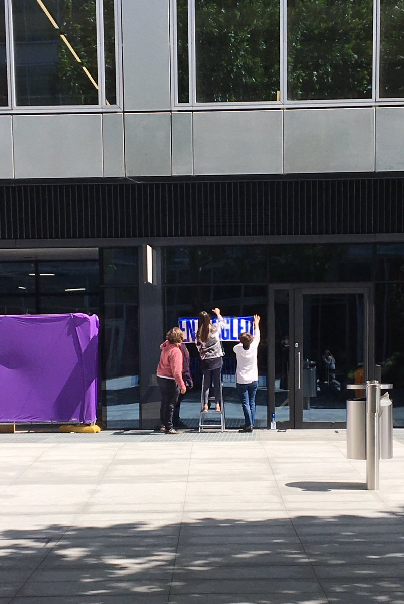 WhiteCityPlace's tweet photo. Signage goes up! @RCA students setting up for #quantumcomputerart. Quantum Computer Art you ask? More here: https://t.co/vl5ICuEsVb https://t.co/JCVVl5O3P4