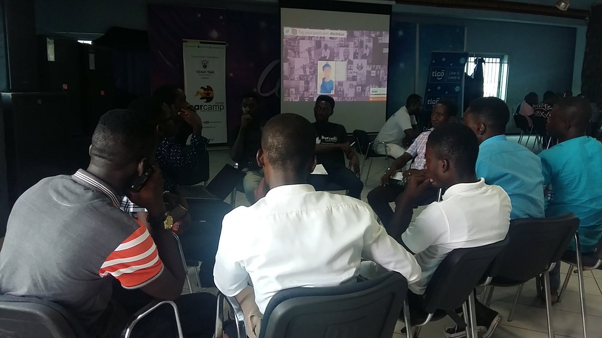 BcKoforidua's tweet photo. Rexford Nkansah @nkansahrexford of @WikimediaGh organized a #breakoutsession on #Wikipedia &amp; #Wikimedia @ #Barcamp #Koforidua - #bckdua 2017 https://t.co/veQ6gMQdEO
