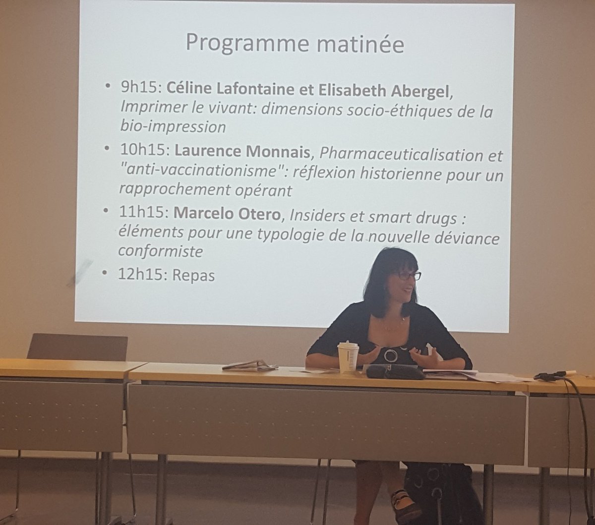 Robitaille_Caro's tweet photo. Céline Lafontaine discute des enjeux socio-éthiques de la bio-impression #lemedicamentcommeobjetsocial @meos_qc https://t.co/sB7D3fAkSe