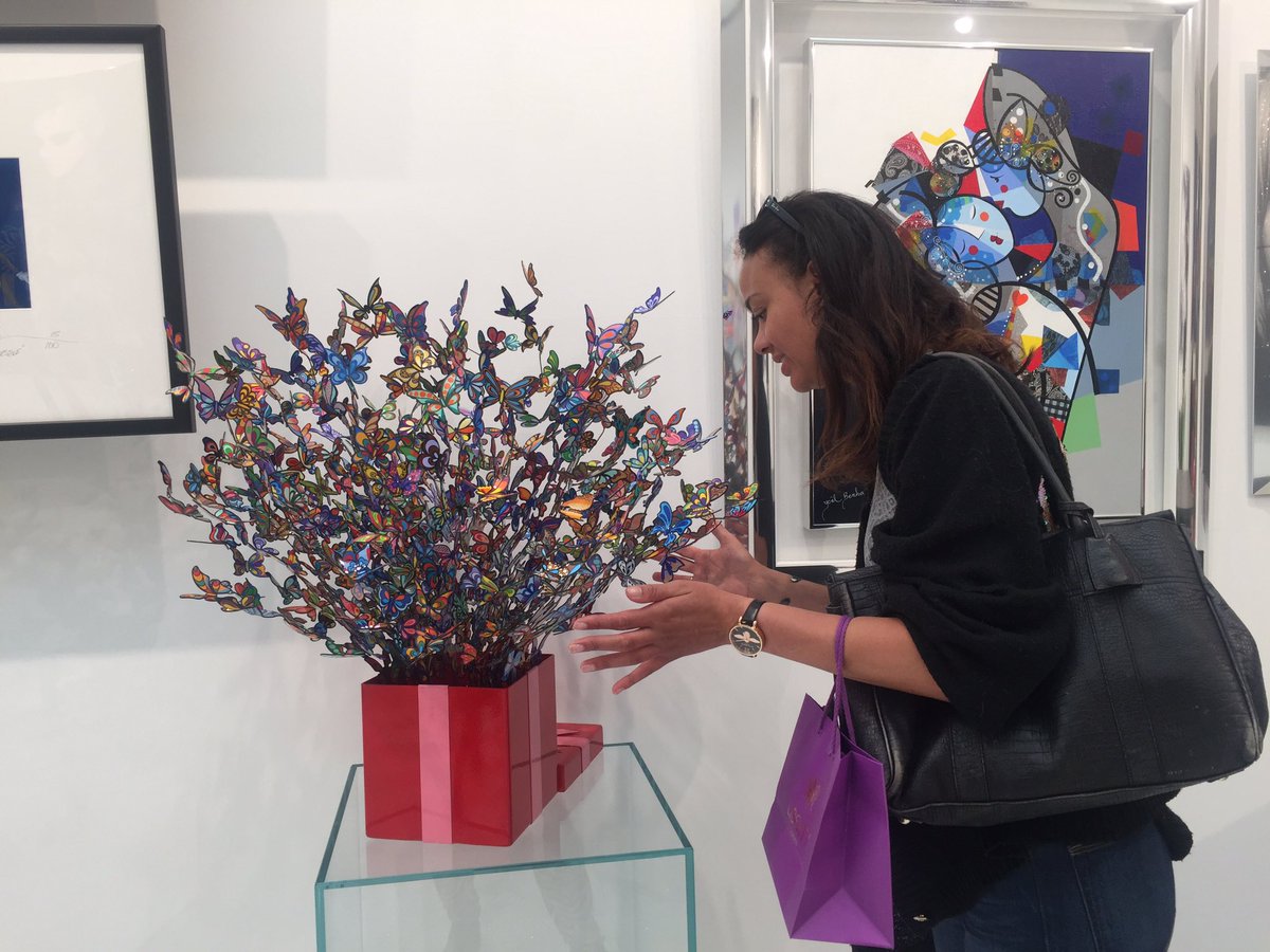 OriginalRogue's tweet image. Finding a piece of art you'd actually buy....until you look at the price tag 😱