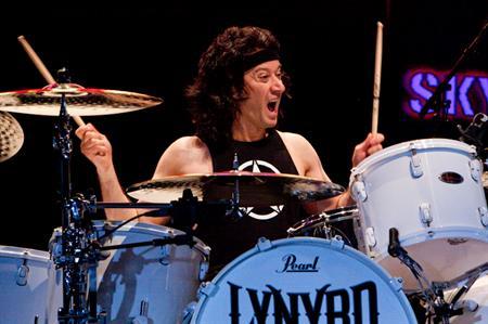 Michael Cartellone pounds it out! Happy birthday, man. 