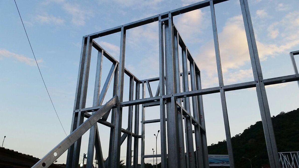 AceroTEC's tweet image. Construyendo futuro ¡HOY! 

Cotiza con nosotros al 096-956-6407 o a nuestro correo electrónico ventas@acerotec.com.ec