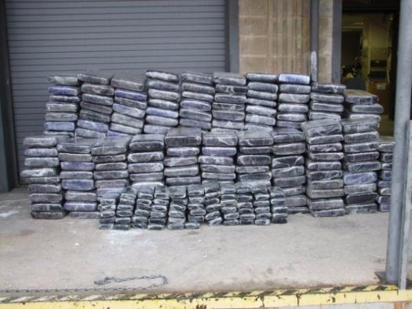 AdminSailor's tweet image. 1 Ton Heroin Intercepted in Offshore Tug at Mediterranean sumo.ly/B3jF @SailorClub