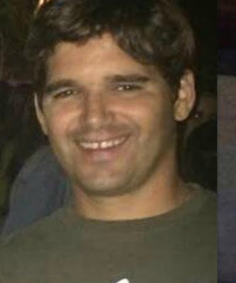 zoidoJI's tweet photo. El heroísmo de Ignacio Echeverría debe guiarnos ante la sinrazón del #terrorismo. Descanse en paz. Mi cariño a su familia, todo un ejemplo. https://t.co/OaTzqRn13U