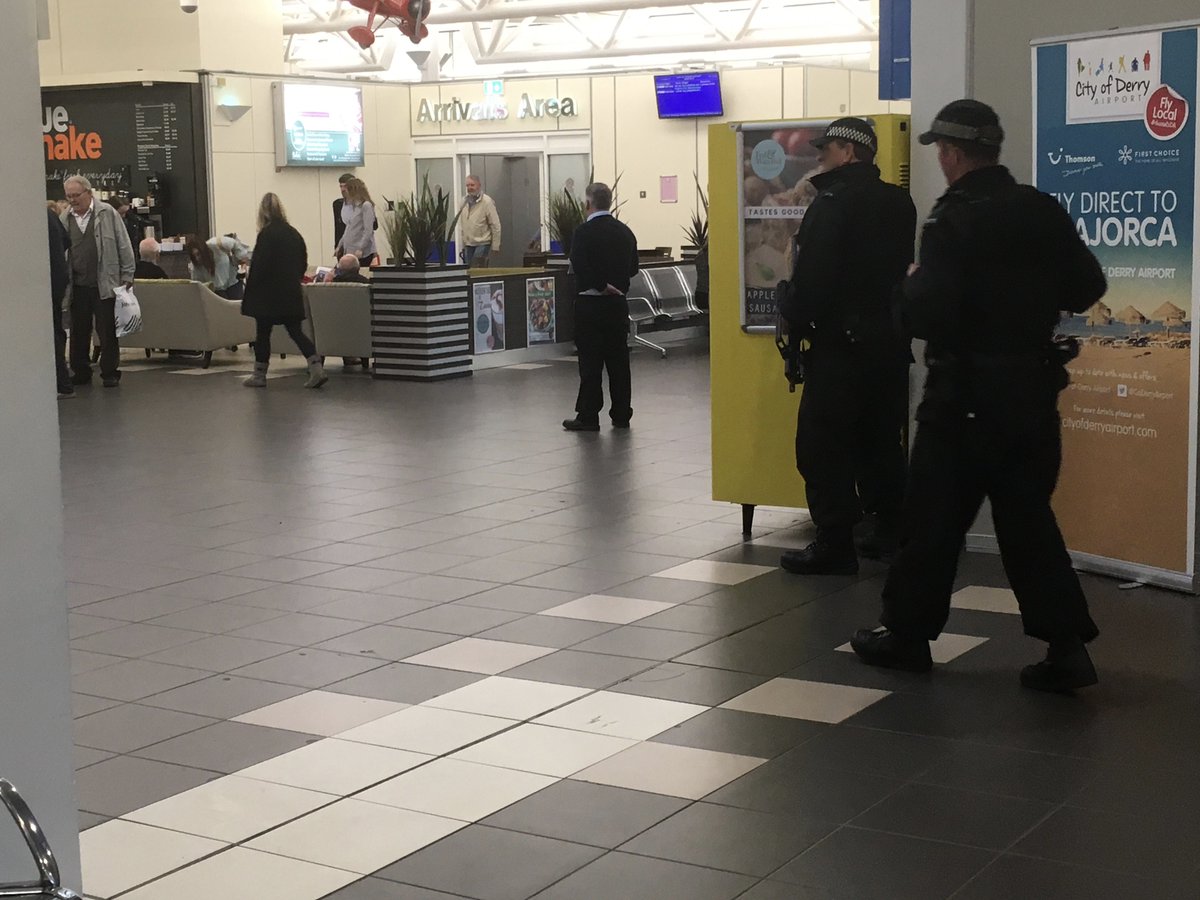 PoliceServiceNI's tweet photo. TSG ARU and Dog section working across N.Ireland
https://t.co/hLuq8i2aYz
#WeStandTogether
#KeepingPeopleSafe
#PSNI
#TSG
#ARU
#PSNIDogs https://t.co/xCKn1ZuDI1