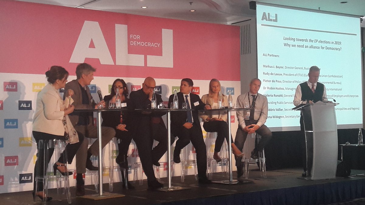 Green_Europe's tweet photo. EEB's @Pieter_de_Pous tells @ALLiance2019 conference: "It's not a coincidence that opponents of democracy also deny climate change" #ALL2019 https://t.co/jH4n6BbjoS