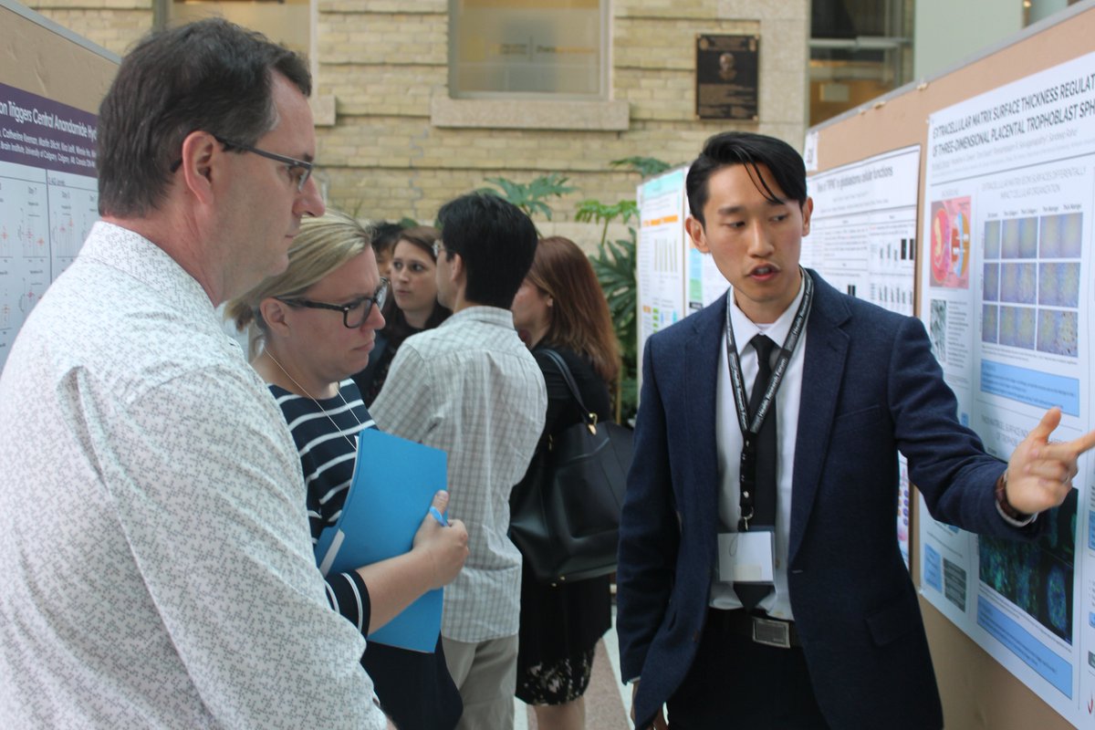 UM_RadyFHS's tweet photo. Good luck to grad student researchers making their poster presentations today @ the Cdn. Student Health Research Forum #cshrf2017 https://t.co/TnsVFSbzeS