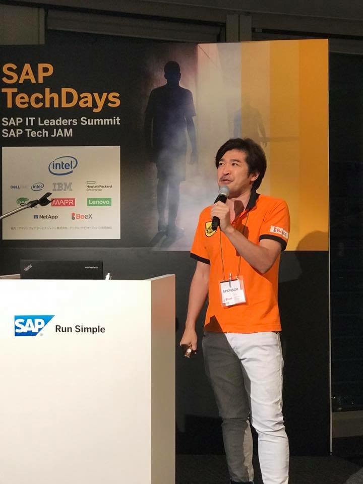 baborin's tweet photo. #SAPTechDays #SAPTechJAM ハッピーアワーでLTやらせて頂きました。
MS、pivotal、Google、AWS、IBM クラウドモンスター 5社 の皆さんが それぞれ楽しい話しをした後の トリ だったので 柄にもなく緊張しました^_^ https://t.co/4L2CHoGxiC