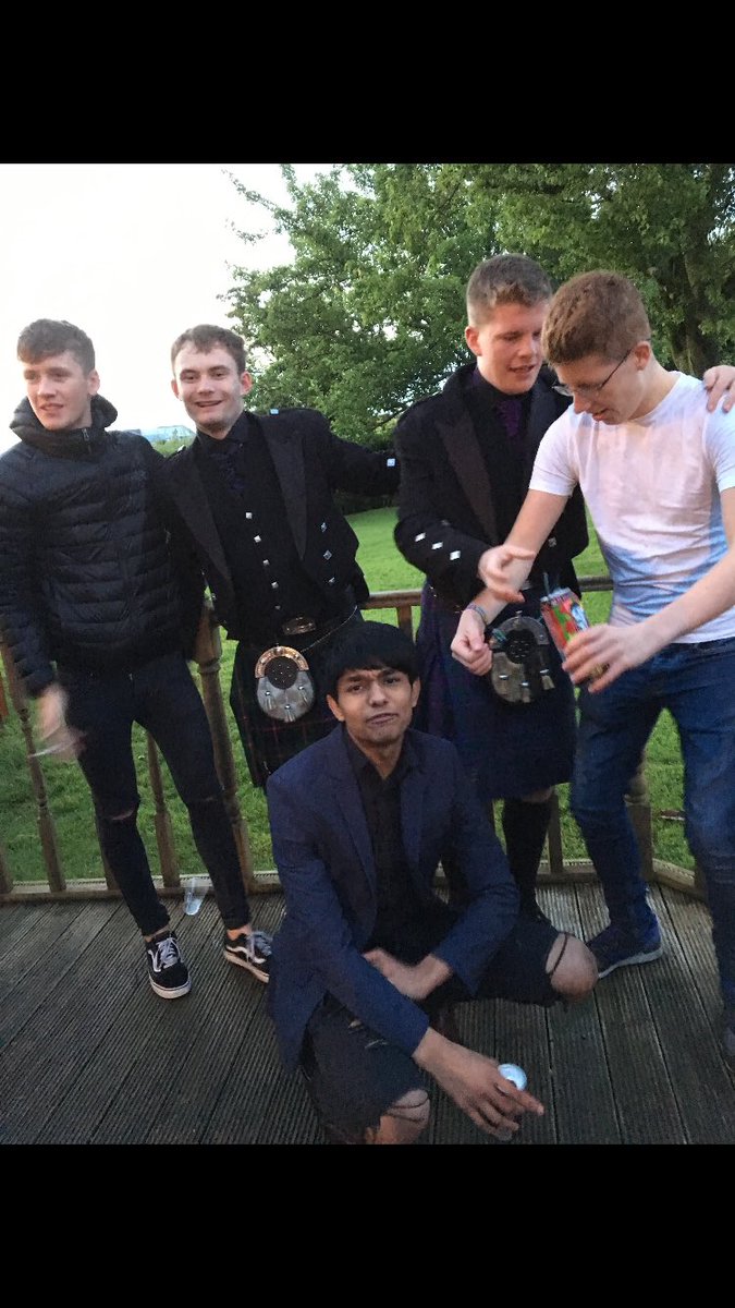 jackjwmcdougall's tweet photo. "Want a photo" he said https://t.co/aKOFdVfeSX