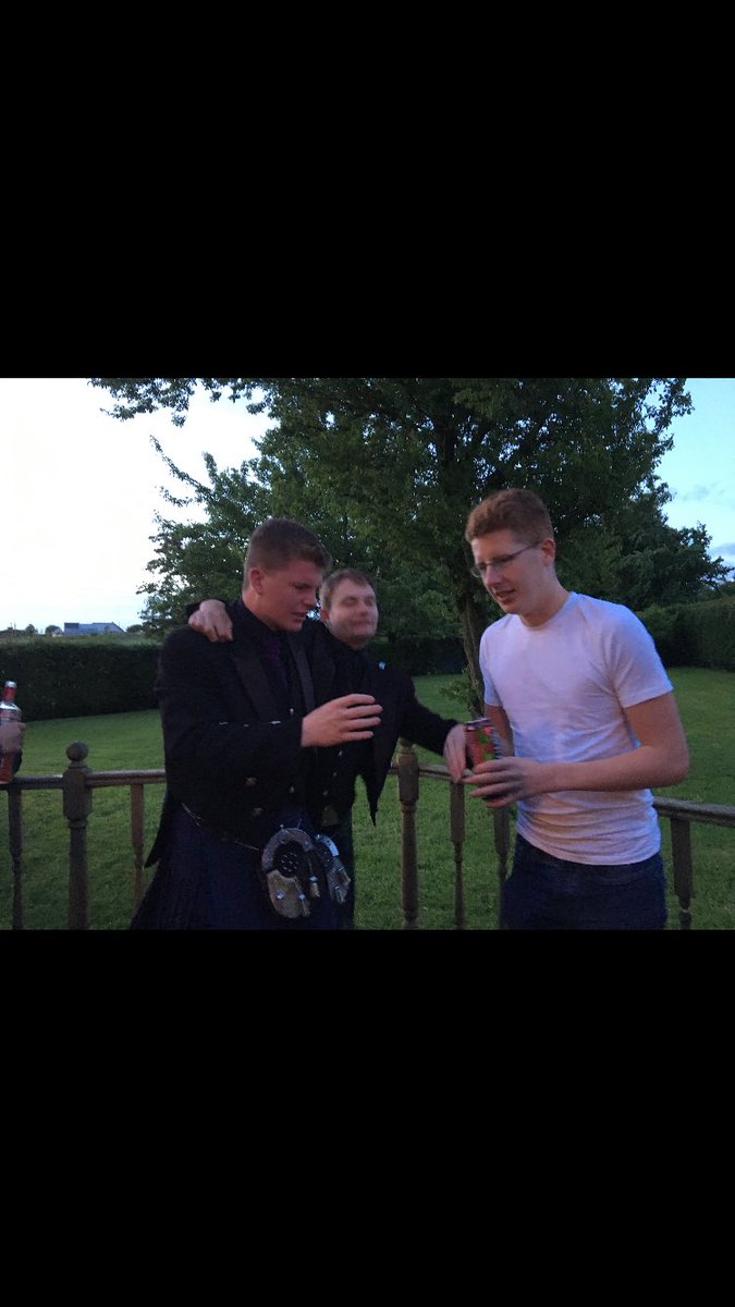 jackjwmcdougall's tweet photo. "Want a photo" he said https://t.co/aKOFdVfeSX