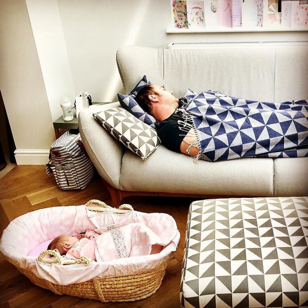 Therealnev's tweet photo. This parenting stuff is hard work 😜 #sleepingbaby #sleep #newborn #newdad #daysleeper #sparkout #daddysgirl #hardl… https://t.co/Sitoso5Vbj https://t.co/5Tyb4ZCArr