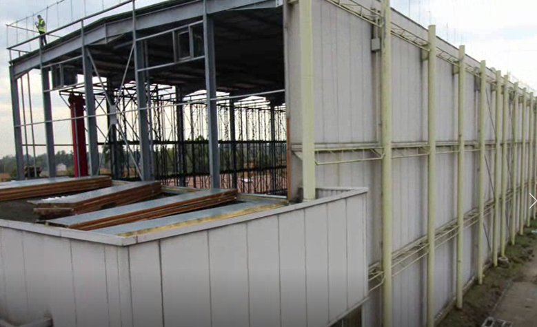 CbxsArchitectes's tweet photo. Déconstruction pour transformer un hangar en équipement sportif à Lancié !
#timelapse #architecture #rhonealpes

https://t.co/hTh0slUSDP https://t.co/xtA7ls9jrL