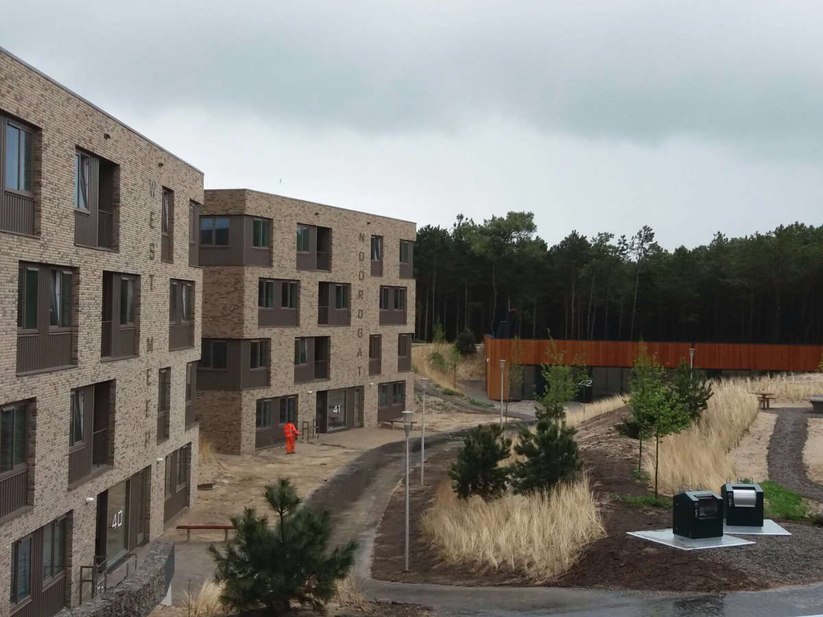 AbbinkWegenbouw's tweet photo. Oplevering #buitenterrein Campus Terschelling! Een bijzonder project i.o.v. #KoopmansBouw en #WoningstichtingDeVeste https://t.co/PHBTkEK9UT