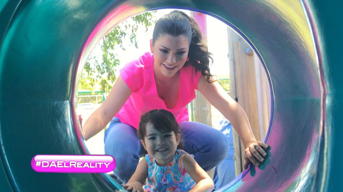 Univision tweet media