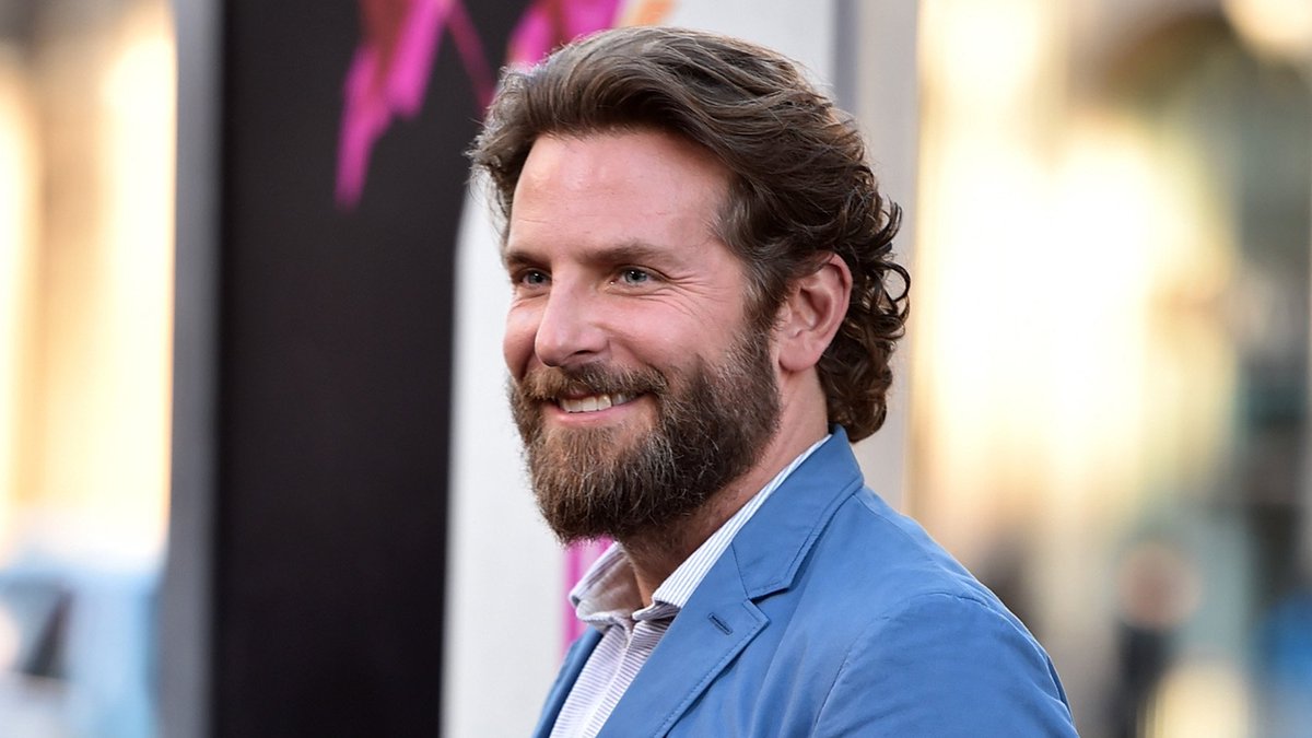 Bradley Cooper Bradley Cooper Bun Amazing Today Scoopnest