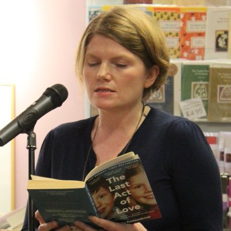 Ways_With_Words's tweet photo. @bella_pollen & @CathyReadsBooks will be joining us tomorrow to explore memoir as a balm to soothe and aching soul #www17 https://t.co/Xe4esTkjgP
