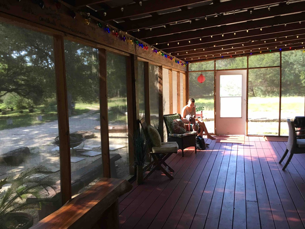 TheWritingBarn's tweet photo. Writing, creating, and chatting with fellow storytellers at a summer #WriteAwayDay! https://t.co/fIdPvSMBir