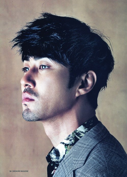 On a totally different note, happy 47th birthday to Cha Seung Won xD 