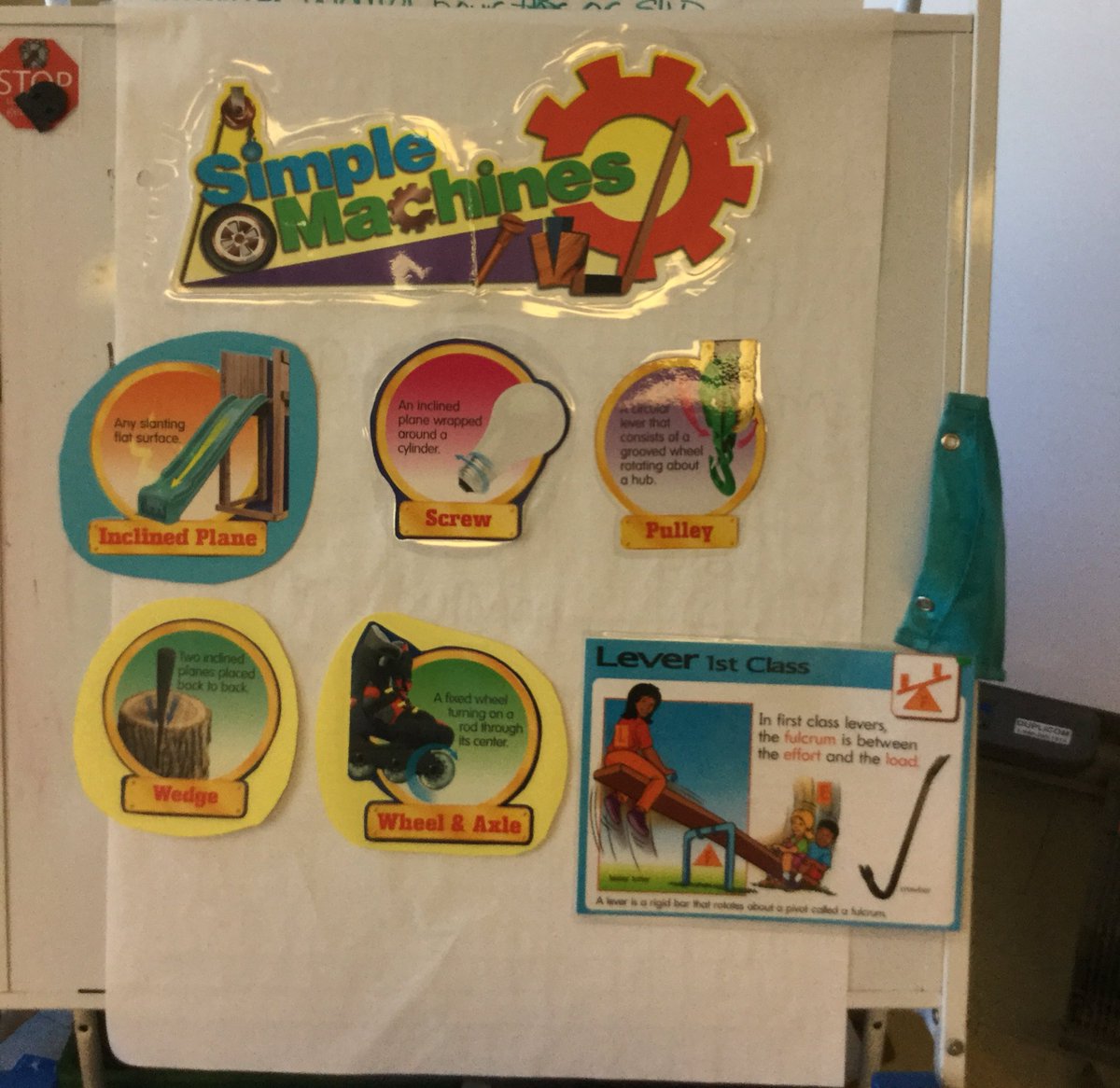 mrsmacrisclass's tweet photo. Grade 2s explored how simple machines make our lives easier! Thank you to @Sci_in_School https://t.co/SMrfQewGSk