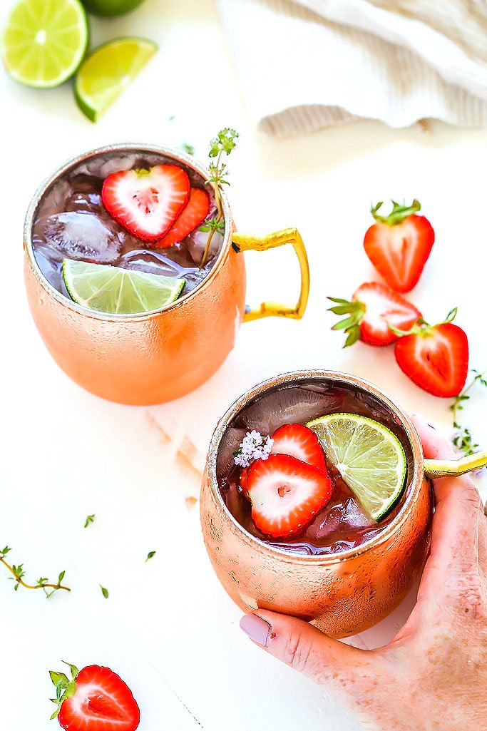HorsingAroundLA's tweet photo. Strawberry Moscow Mules w/ @BundabergDrinks from @PlatingsPairing 😍😍 Hello summer! #Msg21+ AD https://t.co/oy5FzzxxWP #BundabergBrews https://t.co/l0smqOpSWq