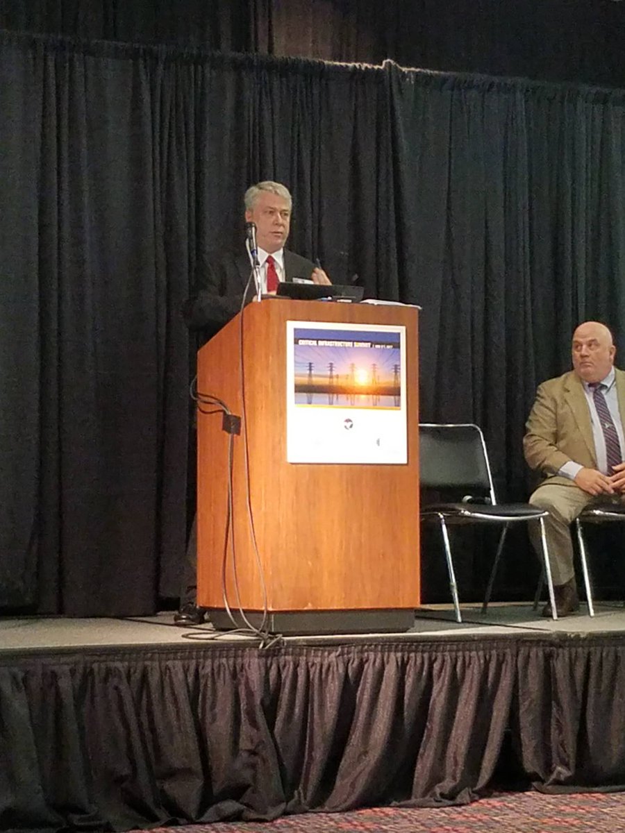 ILChamberAction's tweet photo. Jeff Kaiser of @ilamwater discussing what they're doing to invest in resilient infrastructure at #InfraSummit2017 https://t.co/Ks7KQ661Q4