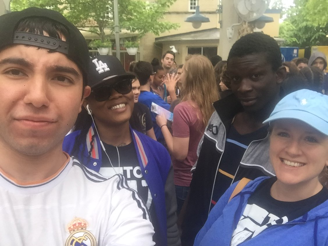 KnowOrNoHistory's tweet photo. @RooseveltSTAY does Hershey Park!! #SeniorTrip https://t.co/5zdPbSaRyA