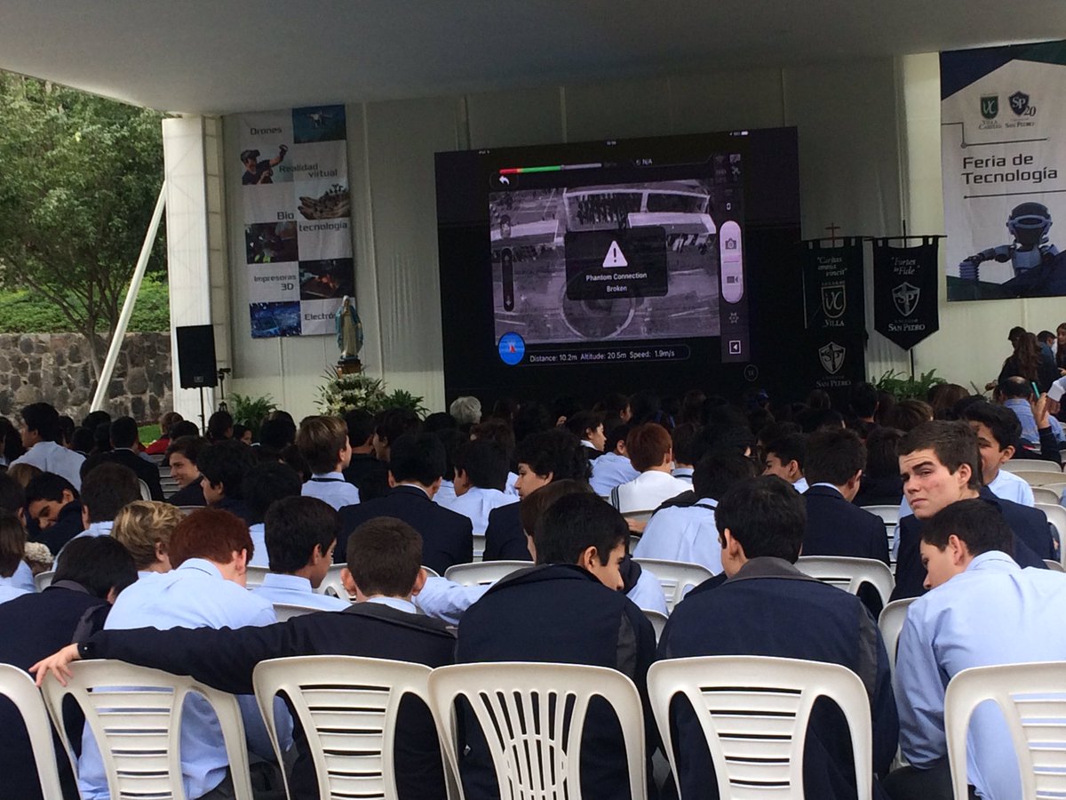 JA_Peru's tweet photo. @JA_Peru en la #FeriaTech del colegio @ColegioSanPedro #inspiringyouth https://t.co/Pb8m7SFsDu