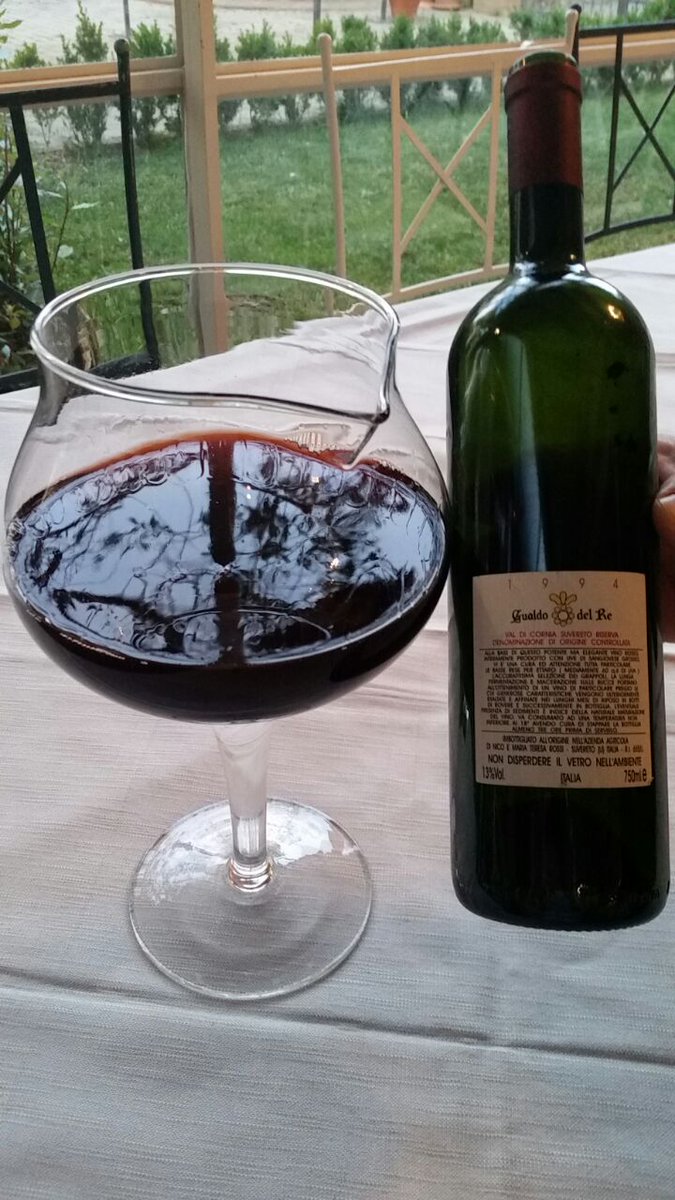 GualdoDelRe's tweet photo. Per una #degustazione verticale di Gualdo del Re #Sangiovese, a #Copenhagen, abbiamo fatto un test! sono semplicemente perfetti. https://t.co/aJszqnUNqI