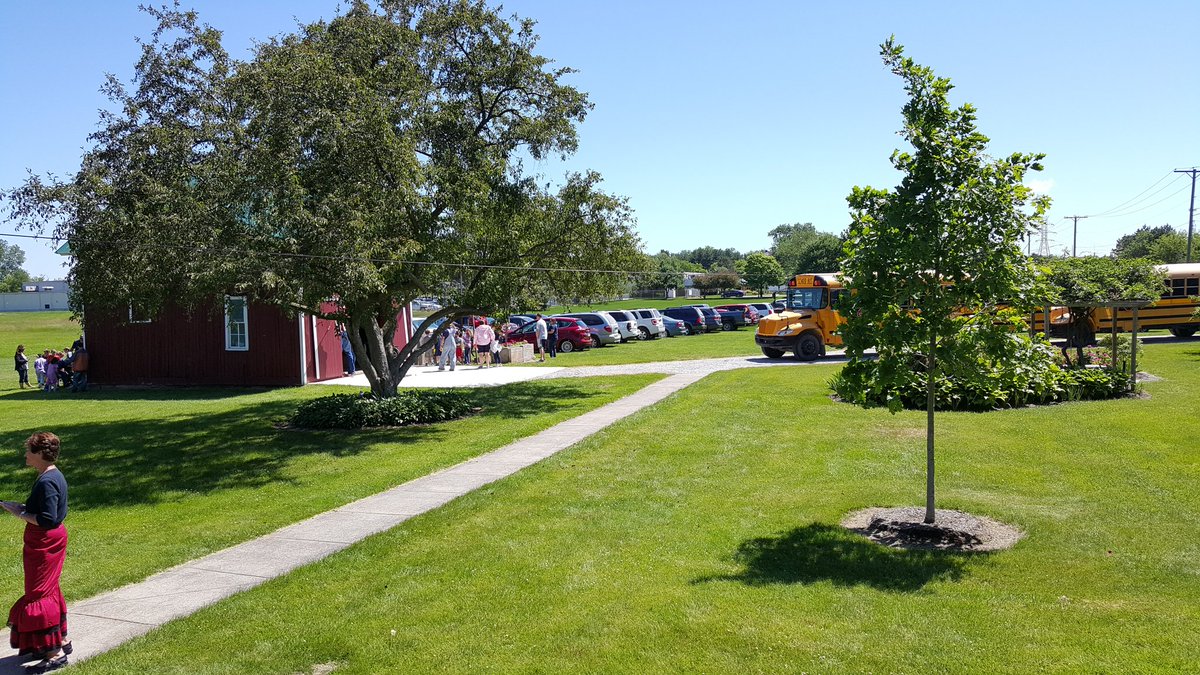 griffith2107's tweet photo. Second grade visits the Hack House in Milan.  Thank you to our parent volunteers! Many of the Hack House volunteers are retired  teachers! https://t.co/GowipZRC4S