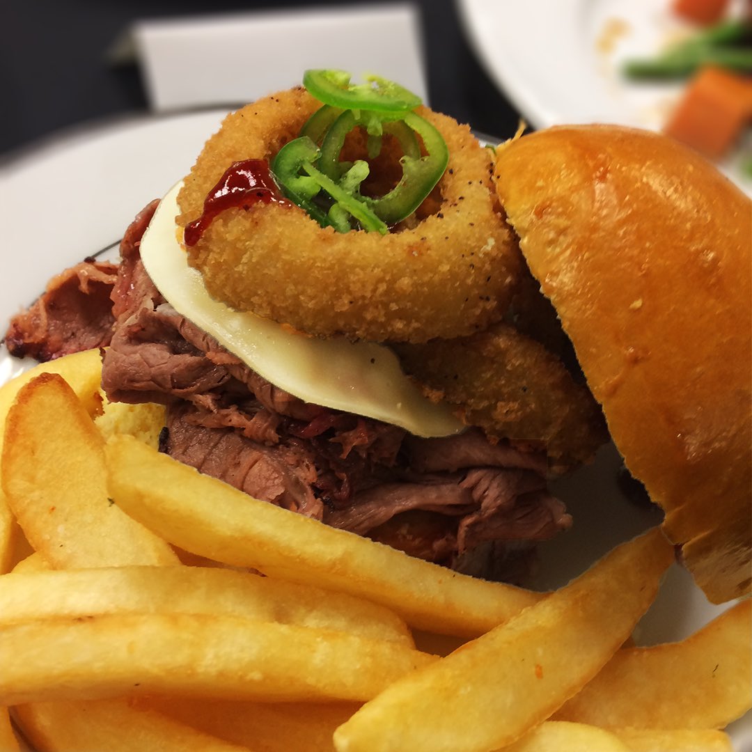 Catholicdining's tweet photo. I'll take 4 please #murphysgrill https://t.co/P4vs6Zn1Cc