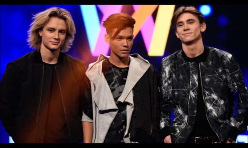 evaits1's tweet photo. My #TeenChoice nominee for #ChoiceNextBigThing is @FOandOmusic https://t.co/m4MevPdjNs