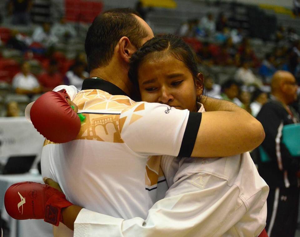SergioChavez_D's tweet photo. Camila y Brisa Meza son un #OrgulloTonalteca, entrenan en Comude #Tonalá y son campeonas nacionales con expectativa a los @juegosolimpicos. https://t.co/DDWAxY0S73